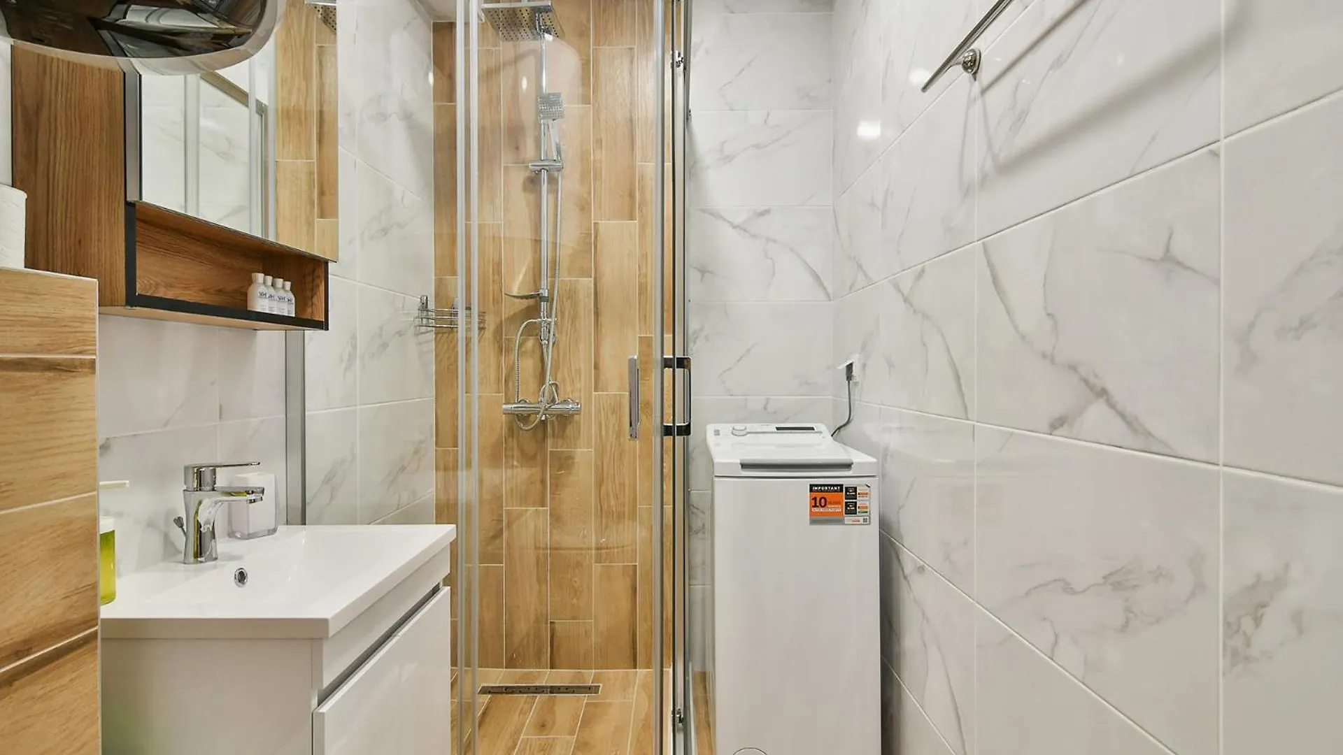 Cozy Flat Grand Mall Βάρνα 0*,  Βουλγαρία